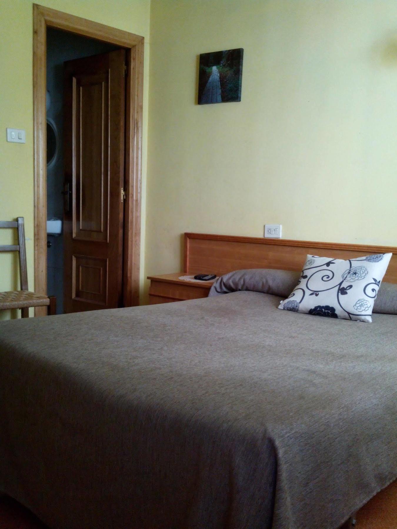 Pension Las Palmeras Lalin Luaran gambar